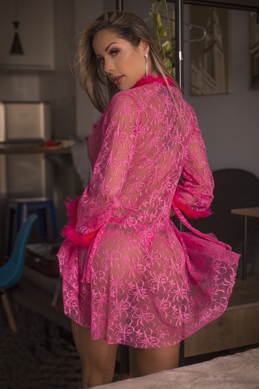 Robe curto com manga longa Pink e pluma - Lingerie Garota Veneno - Imagem 4