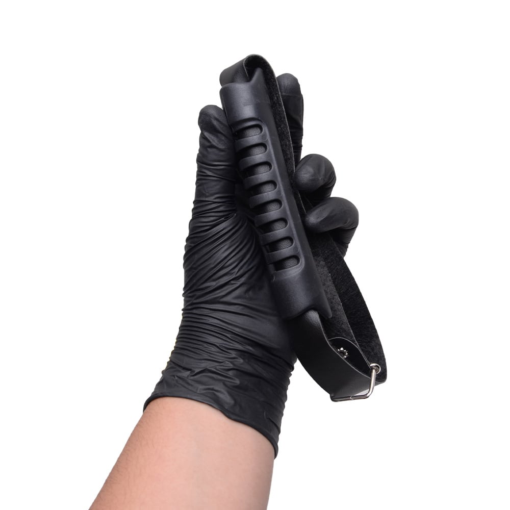 Mordaça Em Couro Com Alça Ajustável - Sexy Fantasy - Imagem 4