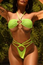 Biquíni Anitta verde flúor com argolas e amarrações - Imagem 2