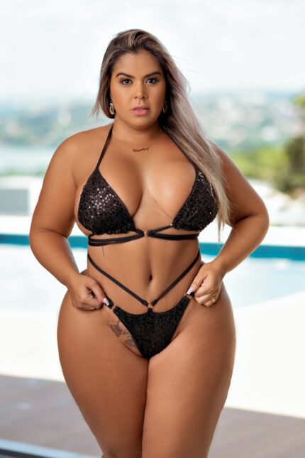 Biquini Plus size iza micro biquini preto com amarraçoes