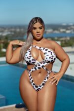 Maiô Plus size Geyse estampado de um ombro so e argolas nas laterais