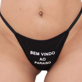 Calcinha Fio Dental Fetiche Preta com a frase Bem vindo ao paraíso