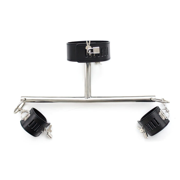 Coleira com algemas e barra de restrição em metal - Imagem 9