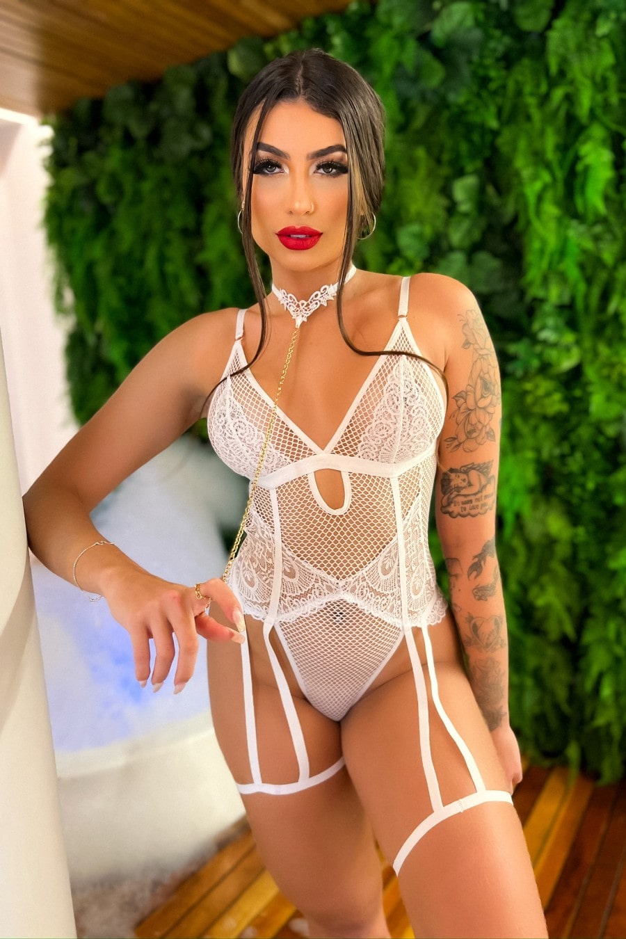 Body branco sem bojo com ligas e persex, perola nas costas - Imagem 5