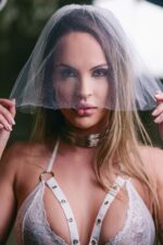 Fantasia de noiva doce malicia - Imagem 2