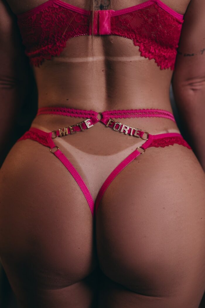 Conjunto Cropped sem bojo pink e calcinha sexy com frase mete forte - Imagem 4