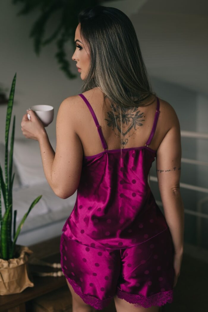 Conjunto Short doll sem bojo em cetim poá detalhes em renda - Imagem 5