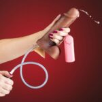 Pênis Real Dick Ultra Realístico Ejaculatório Com Escroto, Vibro e Ventosa 18 X 4,4 cm