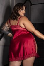 Camisola plus size em cetim com fenda na lateral em renda Deluxe - Imagem 2
