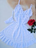 Camisola branca em tule angeline com calcinha fio personalizável - Imagem 5