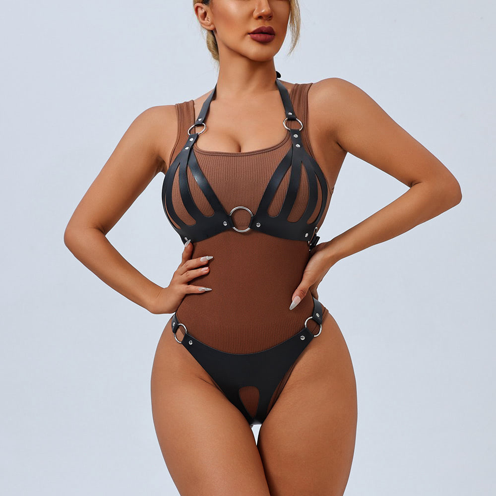 Conjunto Sutiã e Calcinha de Bondage em Couro - Imagem 9