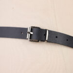 Conjunto Sutiã e Calcinha de Bondage em Couro - Imagem 18